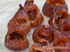 Figues-et-Abricots-farcis-au-foie-gras-3-bis.jpg