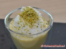 Oeuf-a-la-neige-pistache-2.jpg