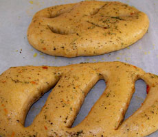 Pain-du-peuil---fougasse-apres-cuisson.jpg