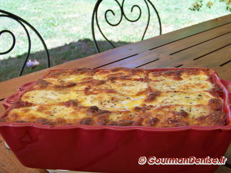 Gratin d'aubergines à la tomate, parmesan et mozzarella